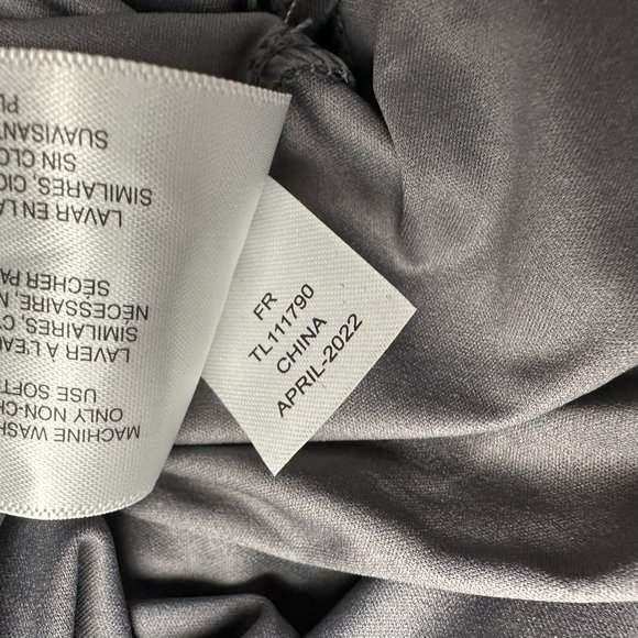 Greg Norman Women's EMMA Sleeveless Ethereal Print Mock Golf Polo, Size L, Black - Picture 10 of 10